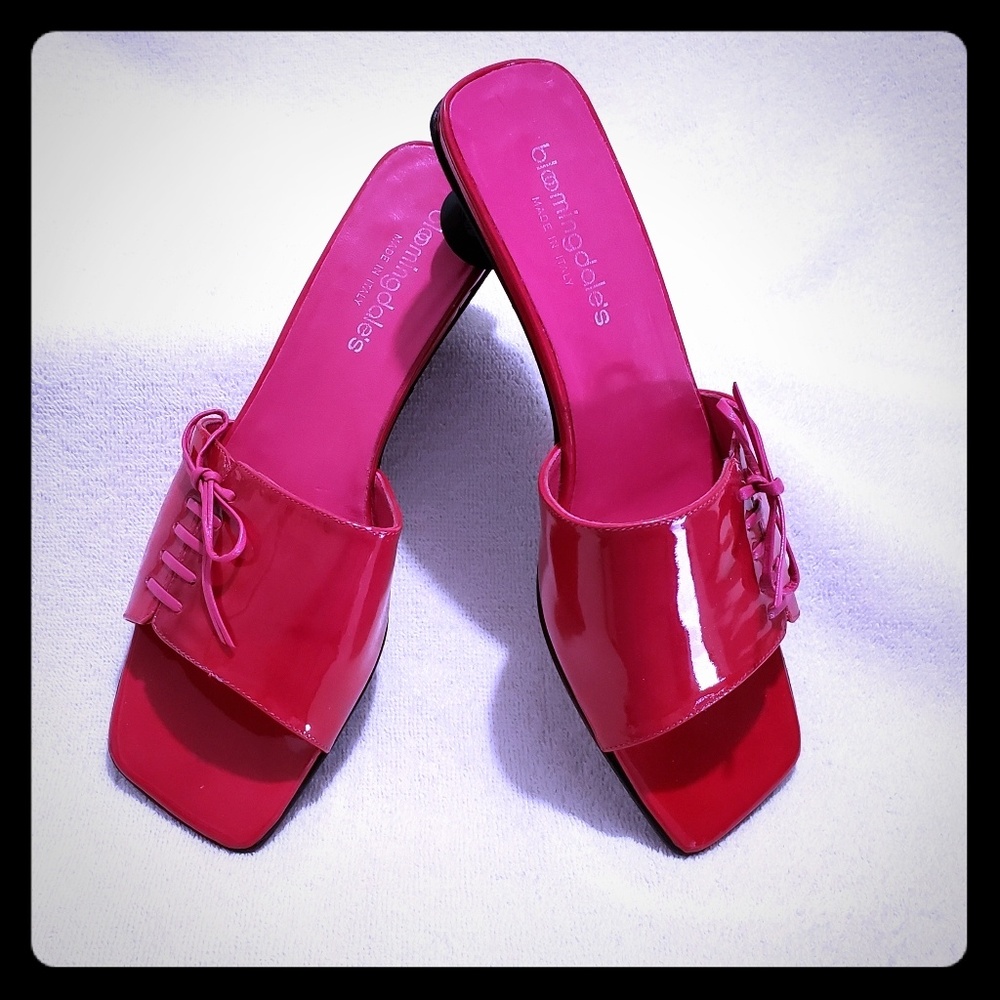Vintage Bloomingdale's Patent Leather Slides 36.5